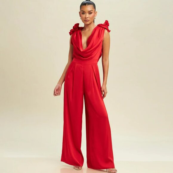 Ruffle V-Neck Jumpsuit with Flowers Sleeve Detailed - Picture 3 of 8